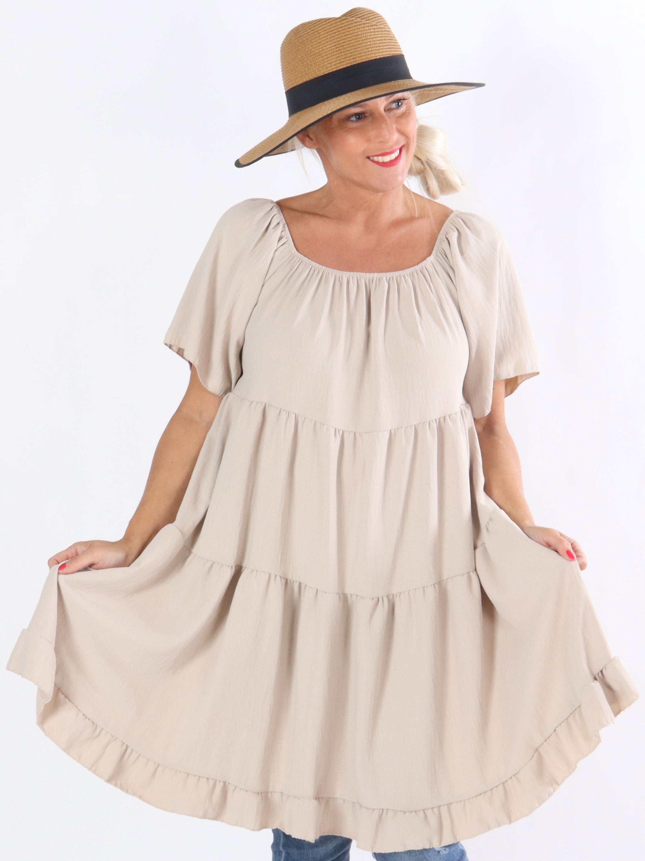 Babeth - Kjole med lag på lag look og flæser